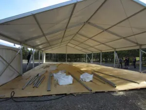 Clearspan Tent, 9M X 35M Plain Walls