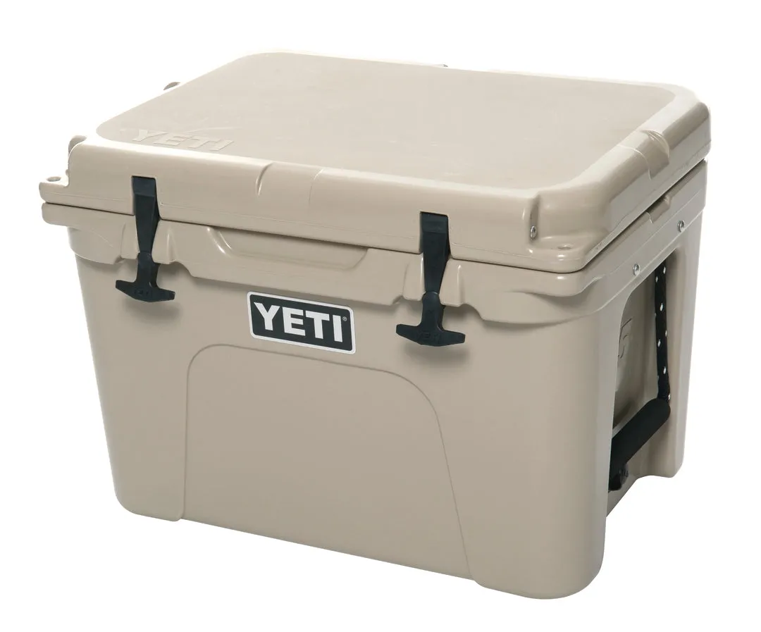 YETI Tundra 35 Hard Cooler Tan